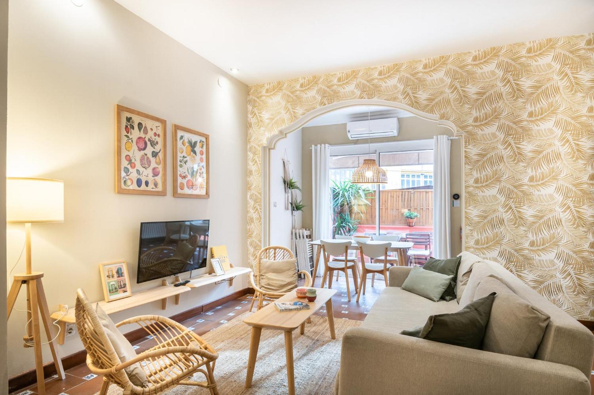 Spacious & Sunny Apt With Terrace In The City Center Барселона Екстериор снимка